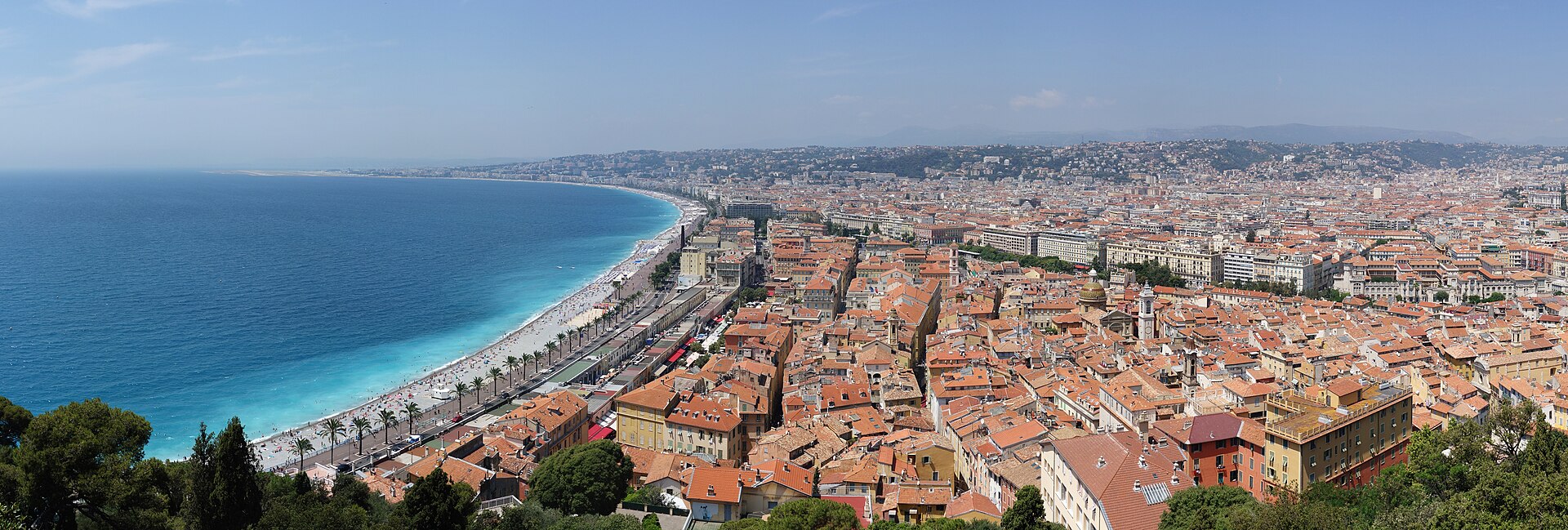 Le littoral de Nice et la baie des Anges, point de départ d’une escapade de trois jours à deux