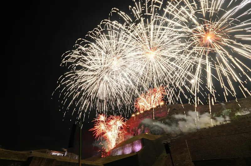 Feu d’artifice du Nouvel An au-dessus de la citadelle de Belfort